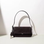 MH8659A Vintage Calf Square Bag - photo