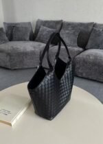 Suede Chain Shoulder Bag - Image 4